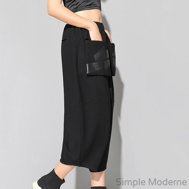 Simple Moderne Relaxed Fit Harem Capri Pants with Maxi Pockets-SimpleModerne